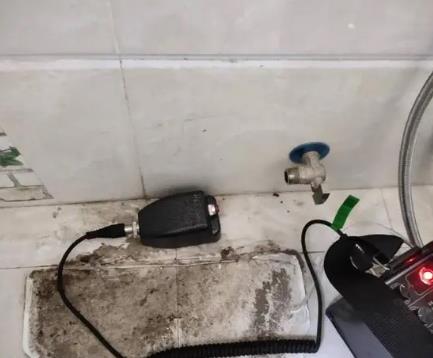 红古屋顶漏水维修公司分享下卫生间漏水的危害及解决方法